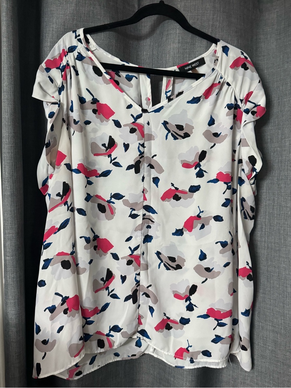 Nine West White Floral Cap-Sleeve Blouse with Pink & Navy Accents